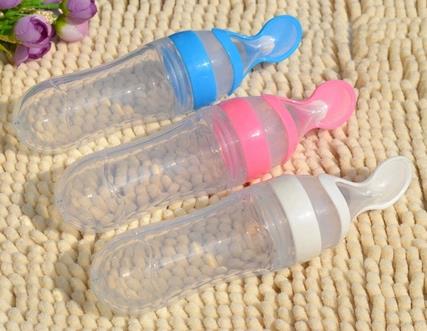 Design latest silicone baby feeding bottle with spoons, Baby silicone feeding bottle/baby feeding bottle with spoon