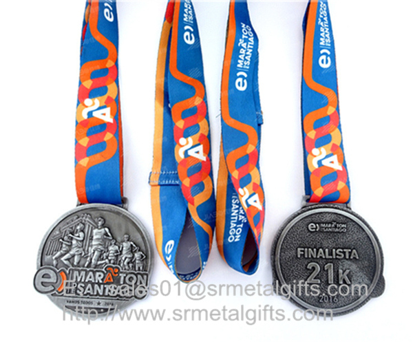 Metal sports medal with ribbon lace