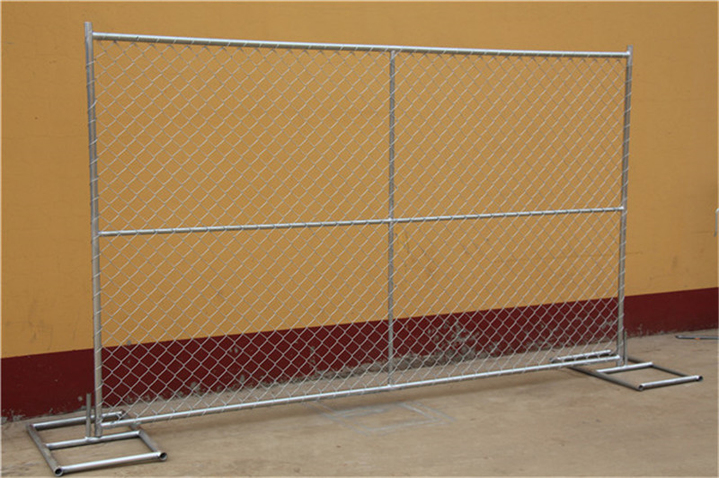 fence panel +feet.JPG
