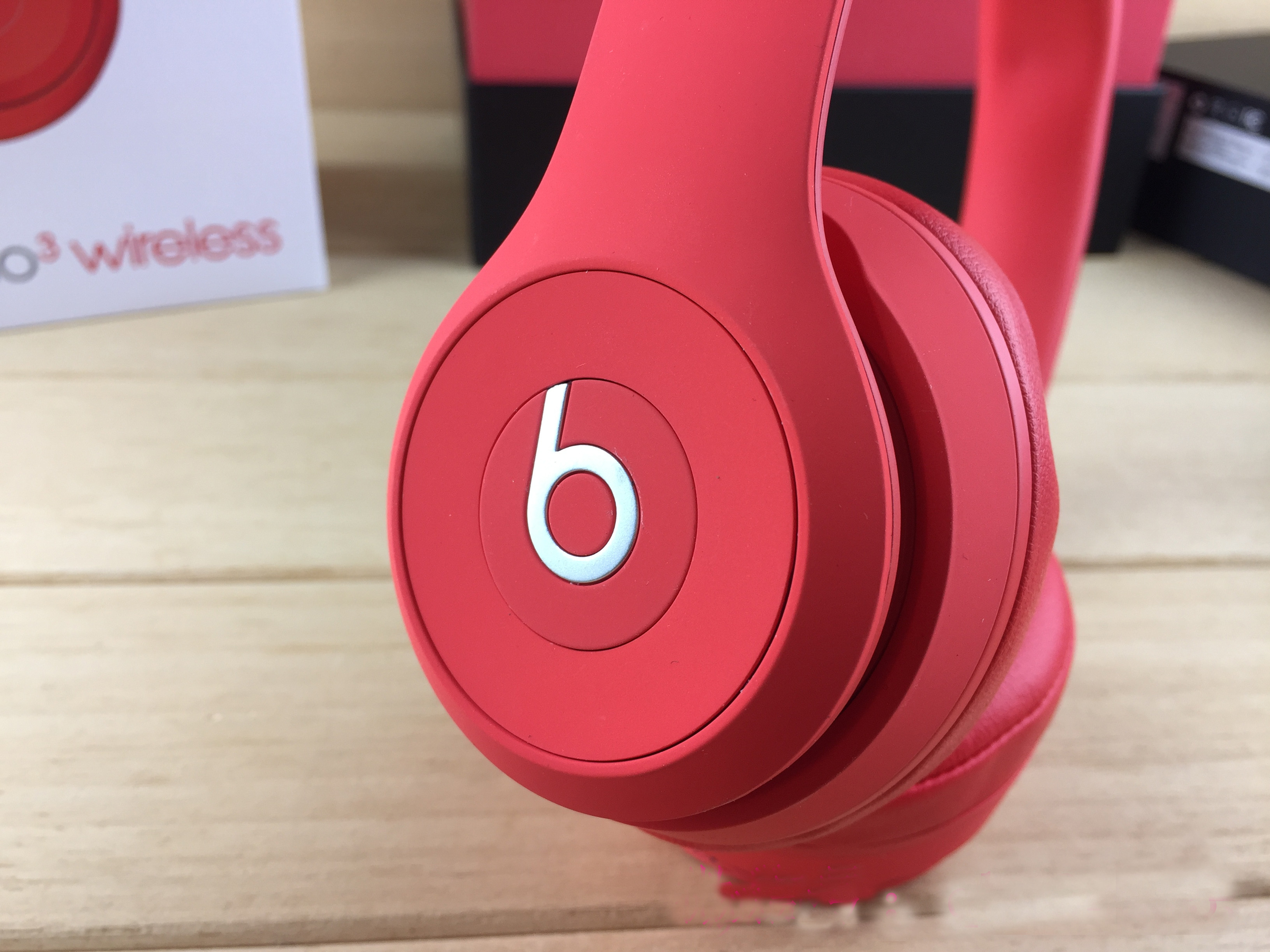 solo 3 wireless red