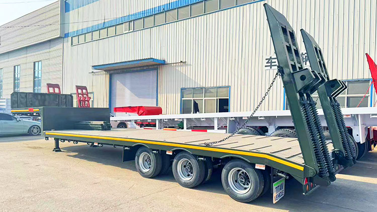 New 60 Ton - 120 Ton Lowbed Trailer Low Bed Semi Truck Trailer Tractor Drop Deck for Sale in Dominican