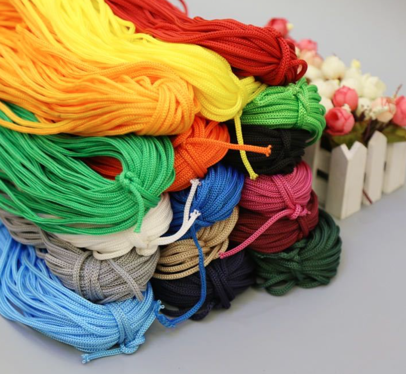 Plastic Toggle and Polyester Draw Cord for Plastic Bags