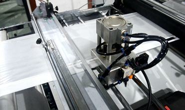 Aluminum Foil Plastic Flatbed Coating Gluing Thermal Film Laminating Machine High Productivity Nonwoven Fabric Laminating Coating Machine