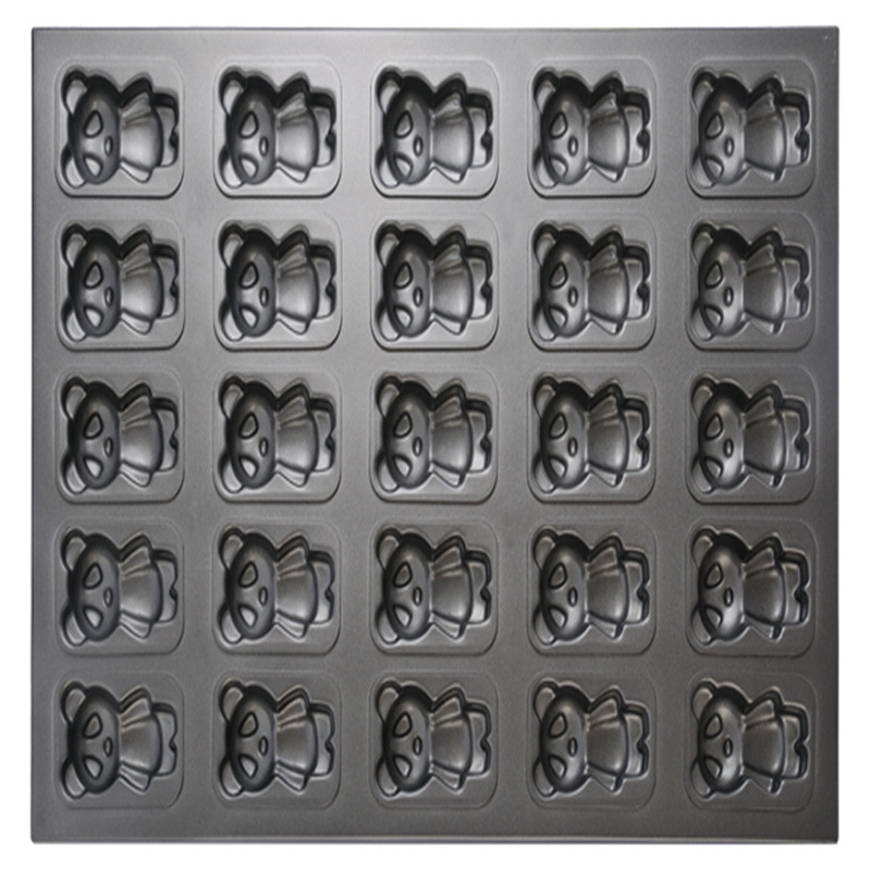 Rk Bakeware China Factory-800X600 and 600X400 Commercial Nonstick Mini Crown Muffin Cake Tray Cup Cake Tray