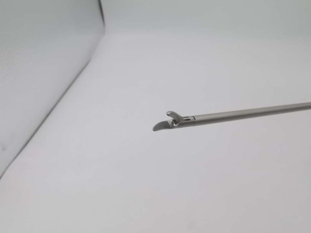 Medical Equipment Needle Holder High Quality Titanium Alloy Medical Supply