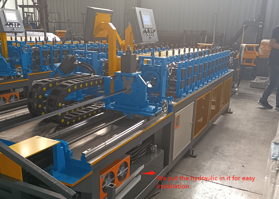 stud and track rolling forming machine