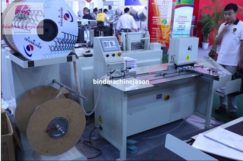 Notebook double wire closing machine DCB360
