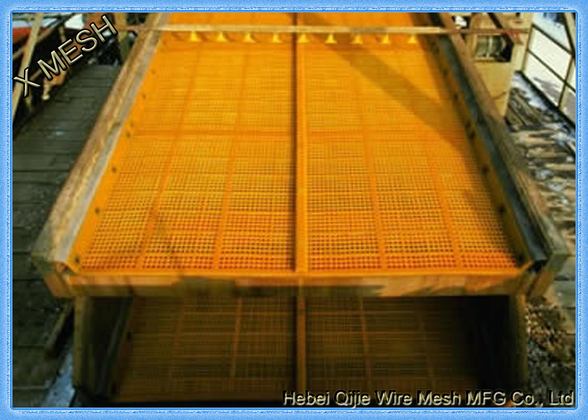 Hook connection type of polyurethane vibrating screen mesh.