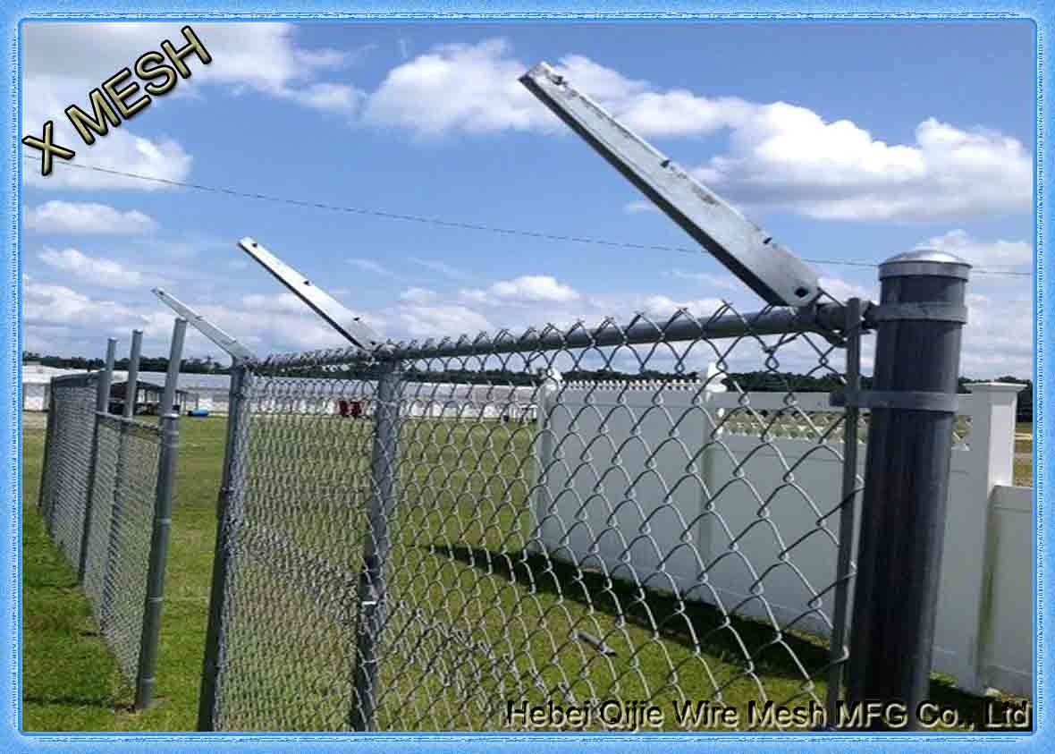 galvanized chain link fence-001