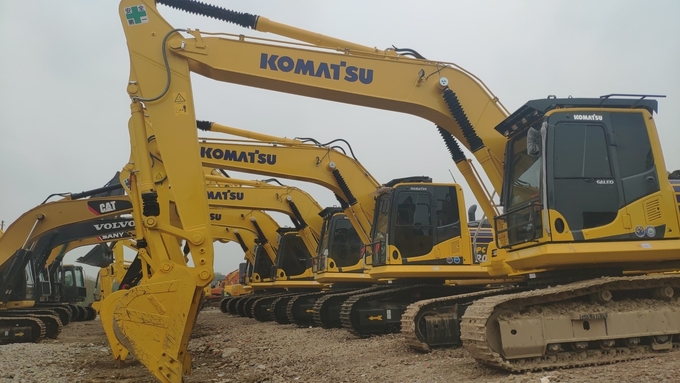 Used Large Size Komatsu PC450-8 Excavator 45 Ton Weight 257kw Rated Power Quality Guarantee 10