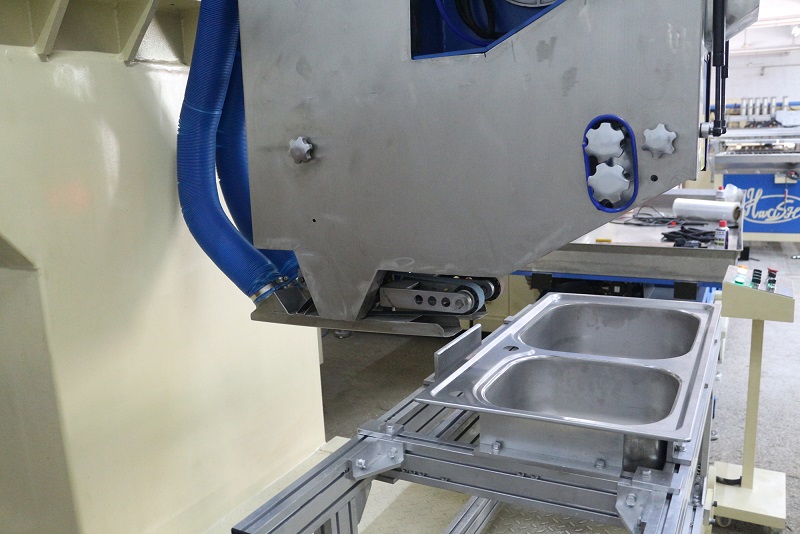 High Efficiency CNC Automatic Stainless Steel Kitchen Sink Edge Seam Welding Machine Grinding Making Polishing machine
