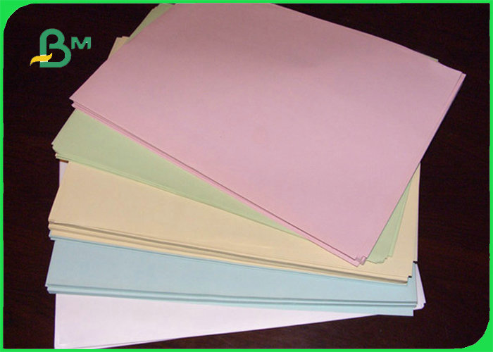 55gsm White Pink 3 layer NCR Carbonless Paper For Business Forms Blue Image