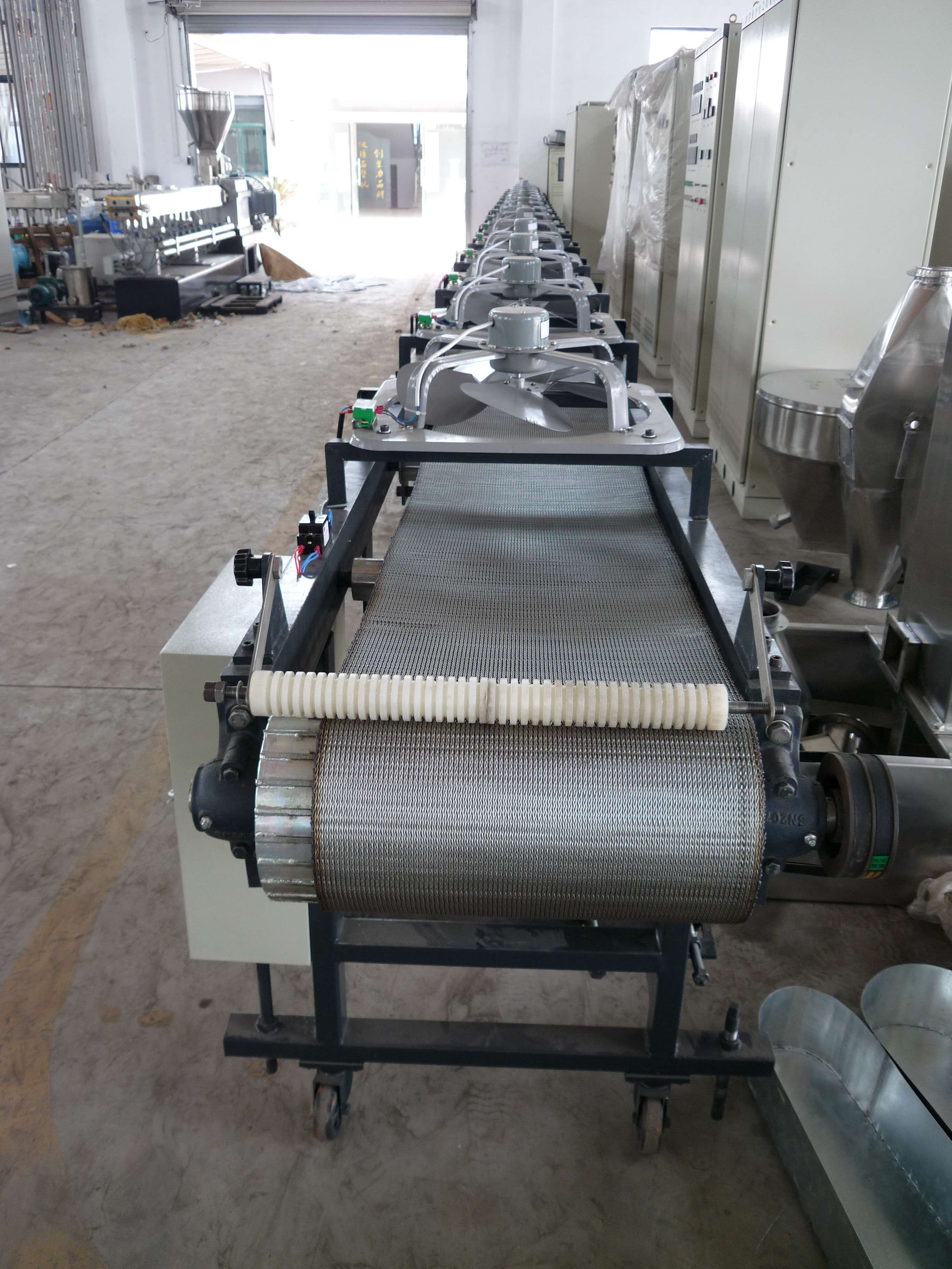 stainless steel wire mesh conveyors