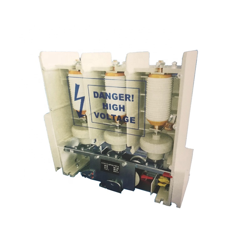 Triple phase vaccum contactor