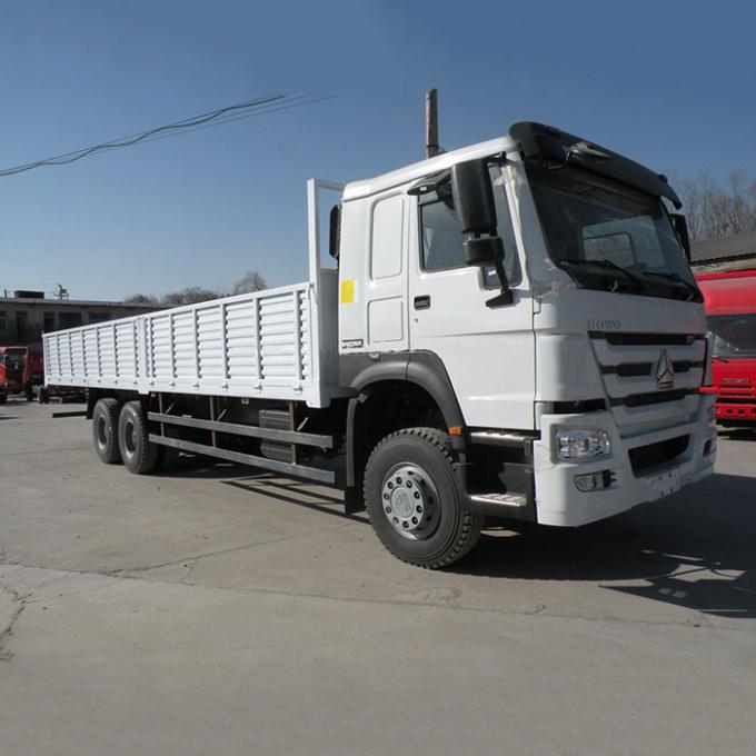 Sinotruk Howo 6X4 Heavy Cargo Truck Euro II Emission Standard 21-30 Tons