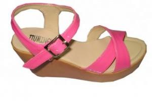 China Wholesale Top Quality Comfortable PU Material Fucshia Ladies Wedge Sandals with 9cm Heels on sale 