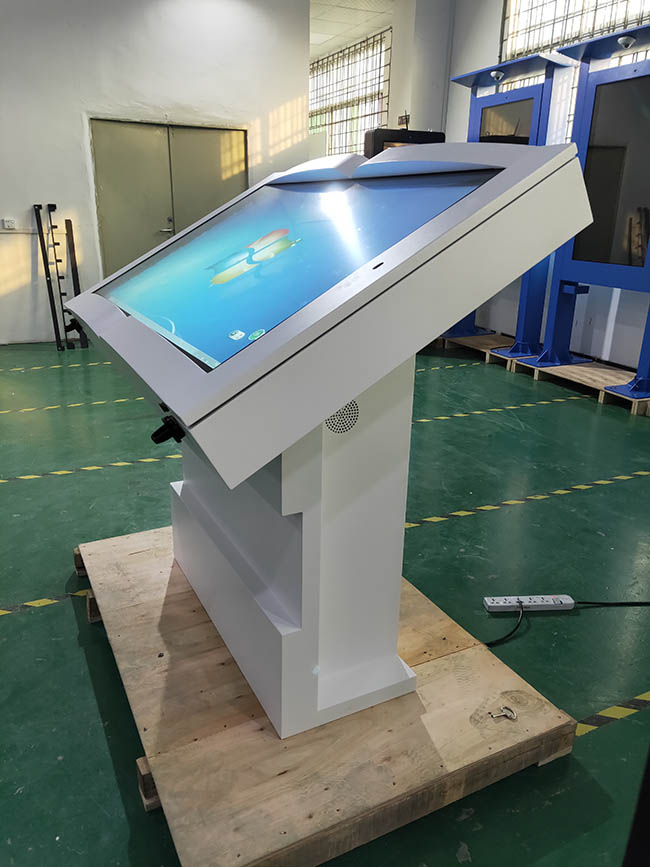 Floor Stand High Brightness Outdoor Lcd Advertising Display 55 Inch Android / Windows Outdoor Waterproof Touch Kiosk 