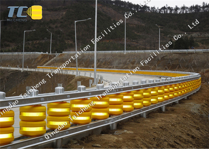 PU EVA Highway Rotating Barrier Guardrail Customization 0