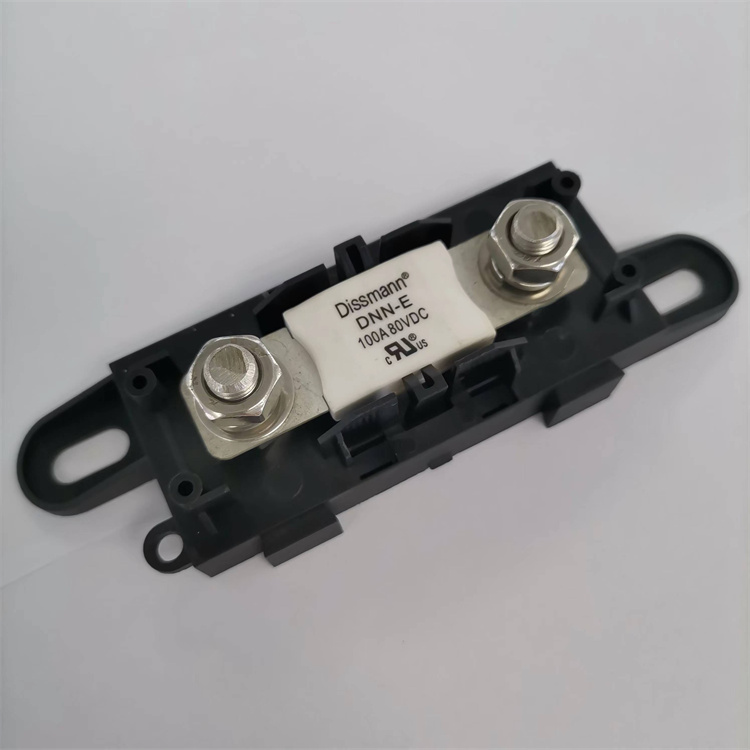 DC80V Flat Plug with Fuse Holder for Electric Vehicle Semiconductor Protection made in China