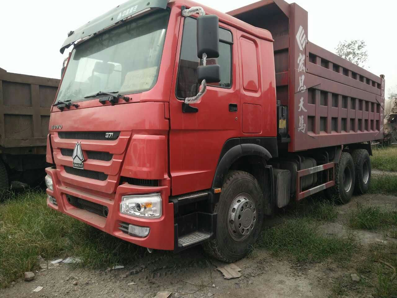 2013 Sinotruk HOWO 375hp 420hp dump truck tipper trucks prices sinotruck howo 6x4 dump truck