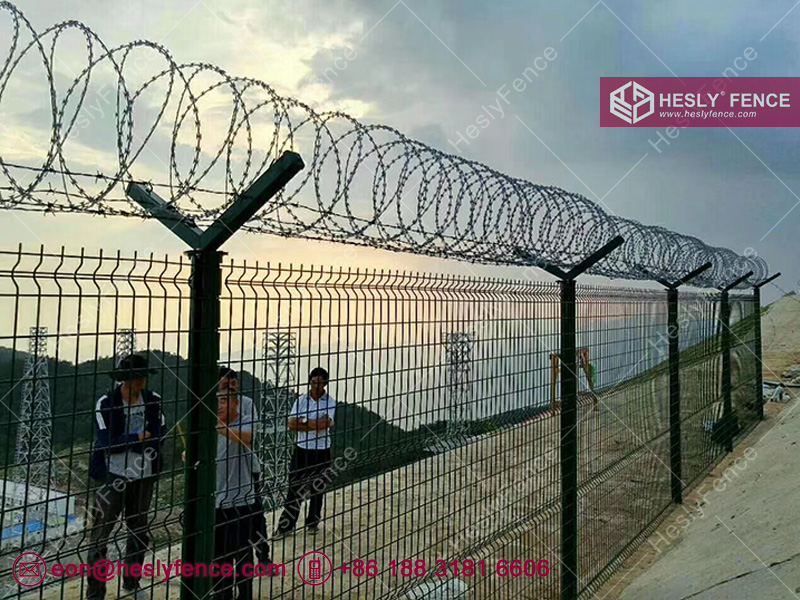 welded wire mesh fence China Factory