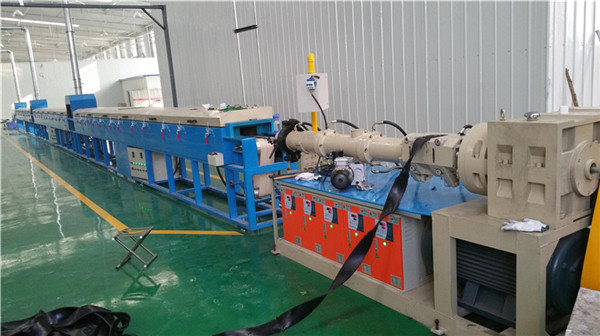 Rubber Extruder Machine For Rubber Window and Door Sealing Strips 1