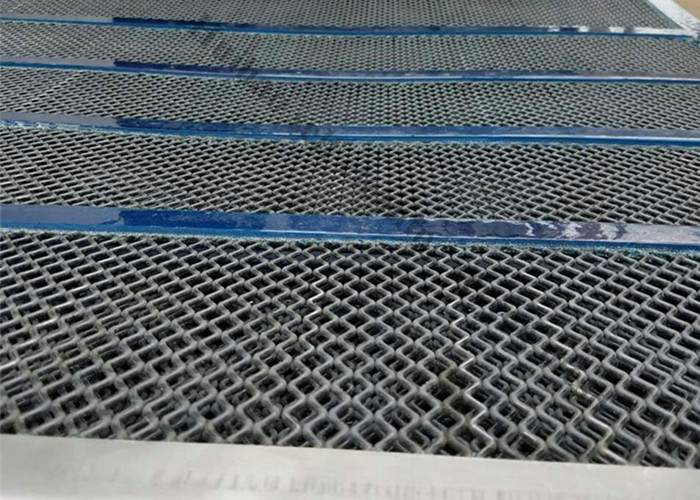 316L SS Self Cleaning Wire Screen With Polyurethane Stringer 35mm For Quarry Equipment