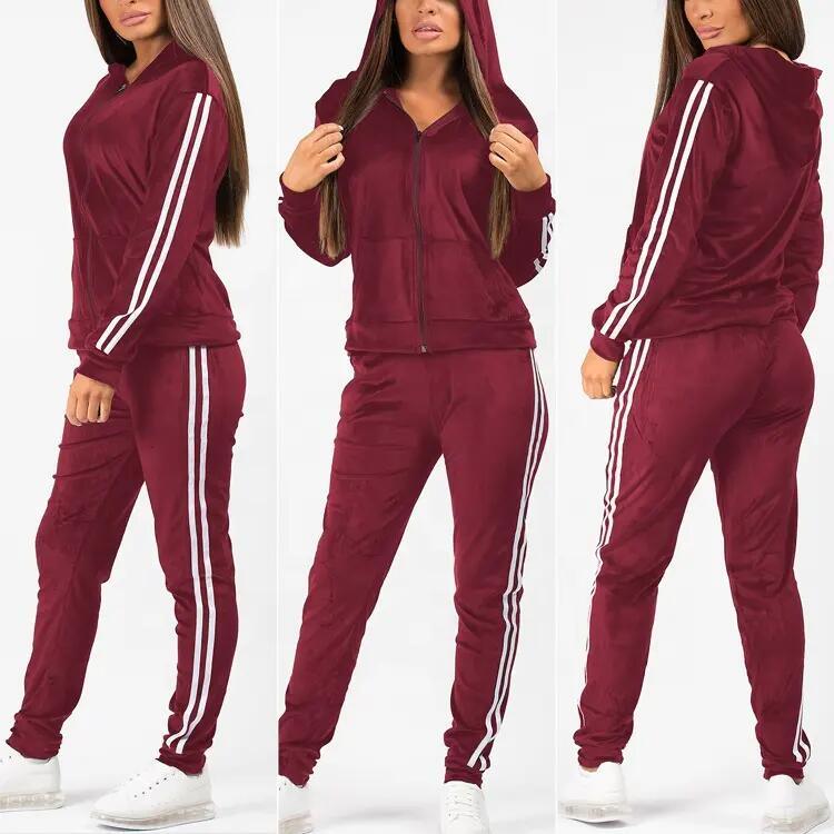 Custom Women Sport Clothing Fashion Hooded Training Track Sweat Suit Jogging Suits Wholesale Velvet Tracksuits