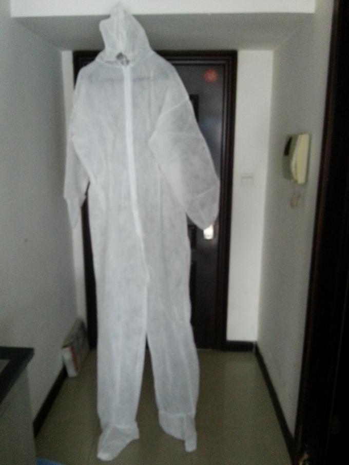 Polypropylene Disposable Protective Clothing / Disposable Painting Overalls With Hood