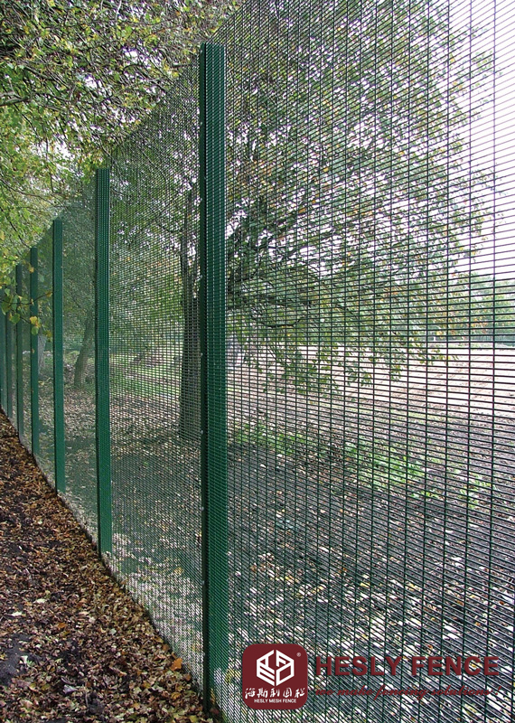 358 mesh panel fencing