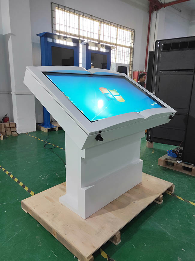 Floor Stand High Brightness Outdoor Lcd Advertising Display 55 Inch Android / Windows Outdoor Waterproof Touch Kiosk 