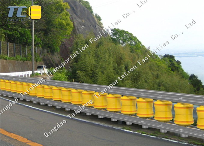Highway Rolling Guardrail Barrier For Vehicle Traffic Protection 0