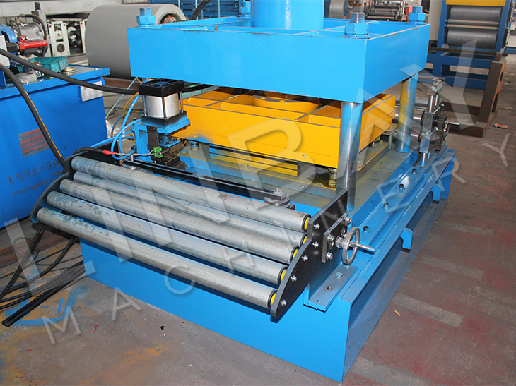 Full Automatic Chain Drive Galvanized Steel Metal Door Panel Roll Forming Machine