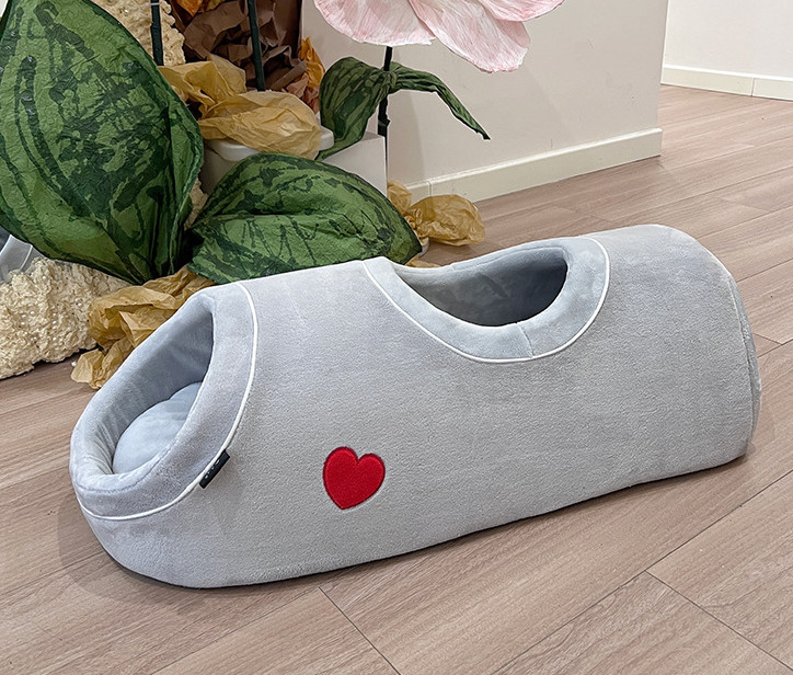 cat bed with tunnel