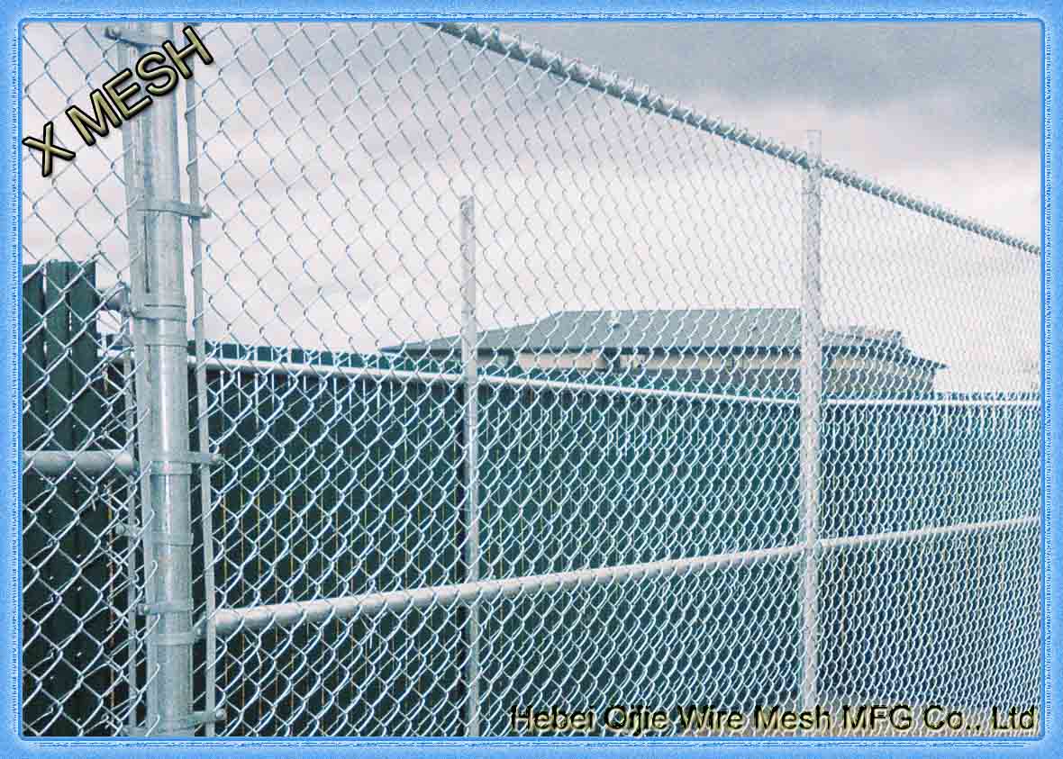 Aluminum coated chain link fence