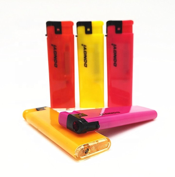Windproof Jet Flame Lighter Custom Design Printed Logo Lighters