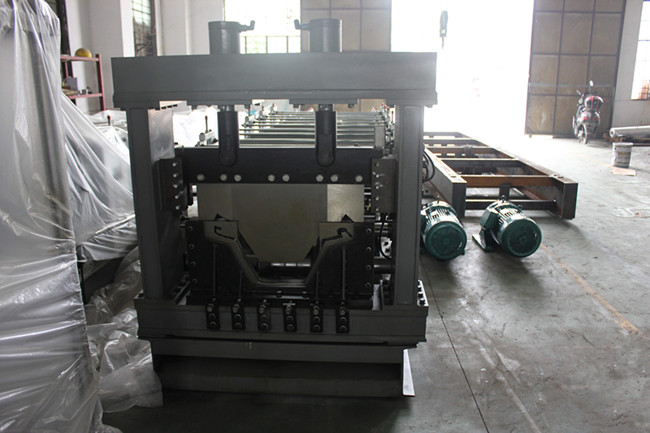 YX206-610 K-Span Arch Roll Forming Machine For 0.6-1.5mm Color coil or Galvanized coil 
