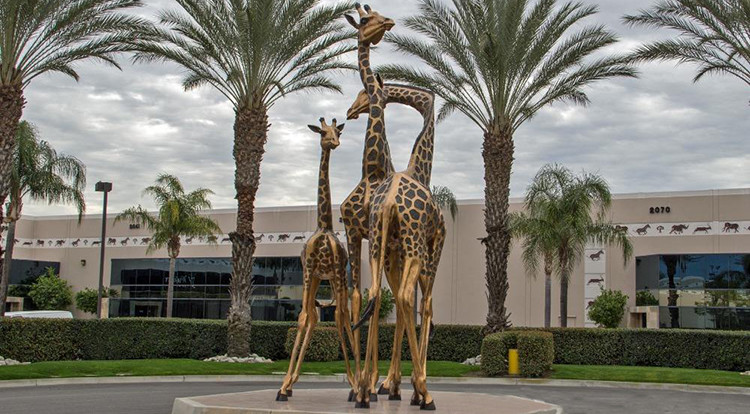 Garden Decorative Metal Animal Statue Giraffe Outdoor Bronze Sculpture