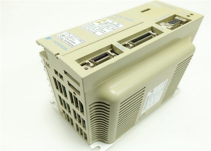 Brand New Yaskawa SGDE Series 200V AC Servo Amplifier In Box 0