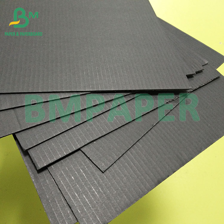1.5MM 2MM E Pit 110+110+110 Black Card Triple Layer Flute Corrugated Cardboard For Paper Packing