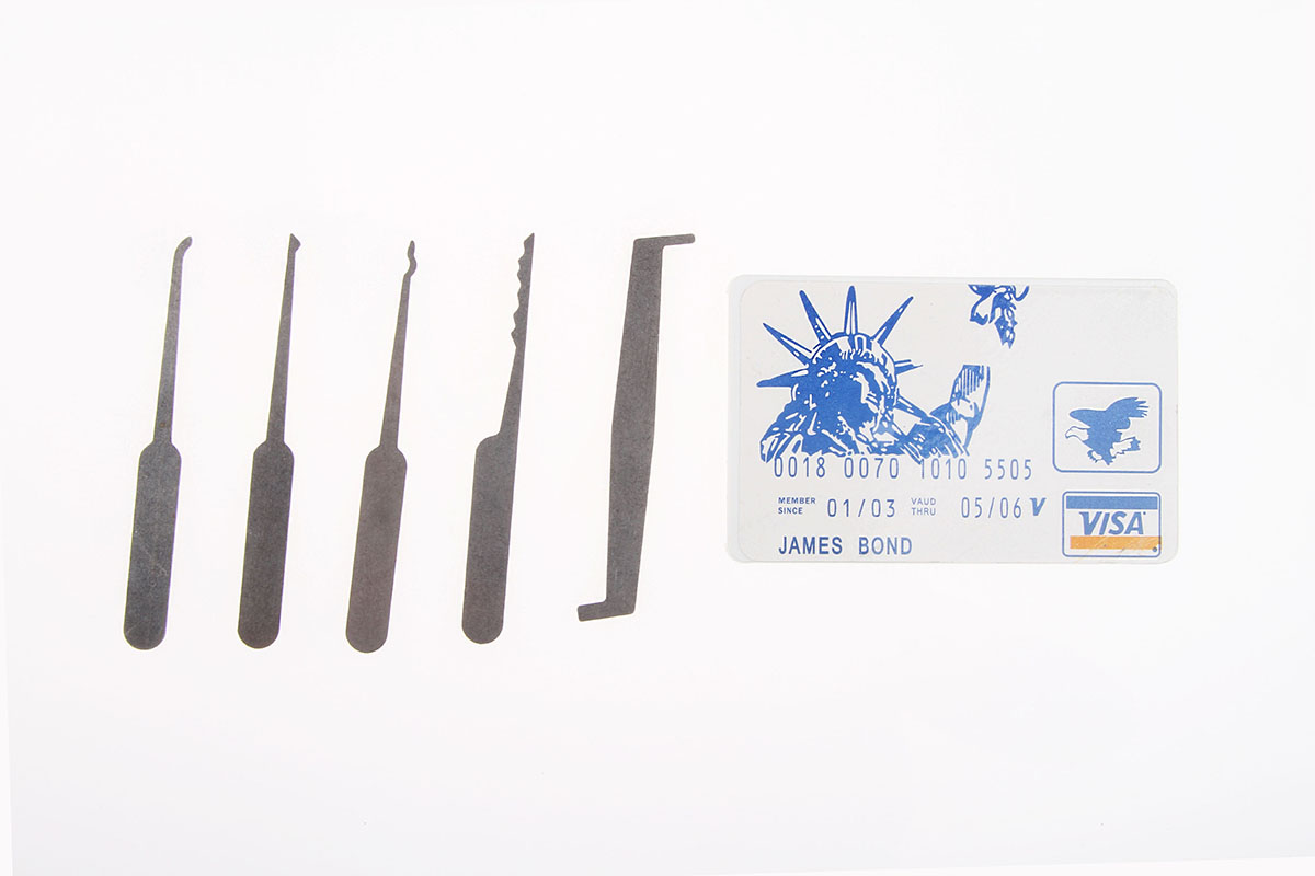 Credit Card Lock Pick Set "James Bond" Mini Pocket Waller Lock Pick Set