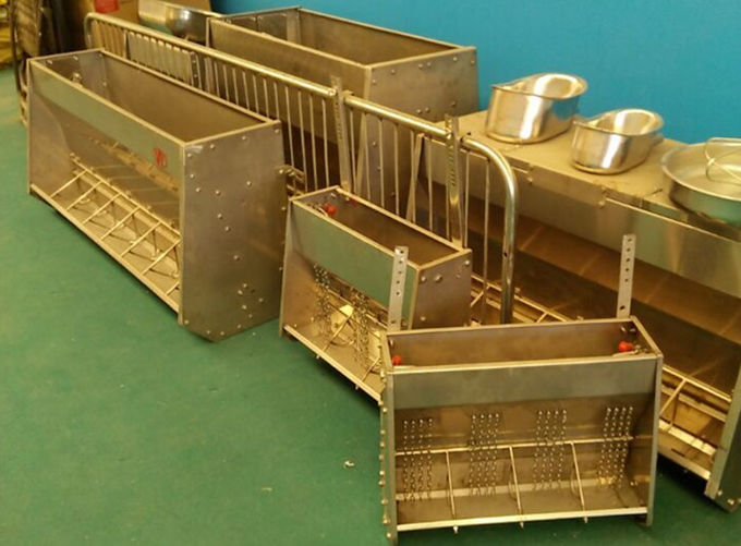 High Toughness Automatic Hog Feeder , Double Sided Pig Feeder 2 Meters