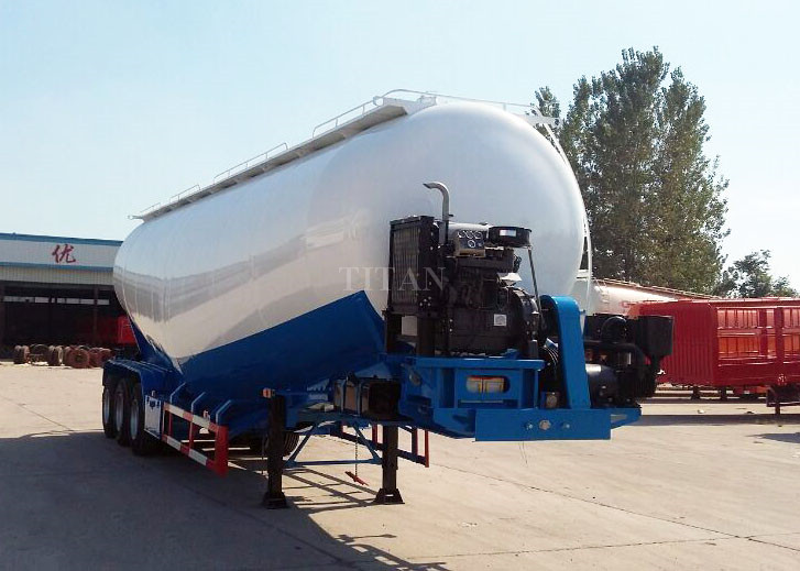 The material of bulk fly ash trailer is Q345B.
