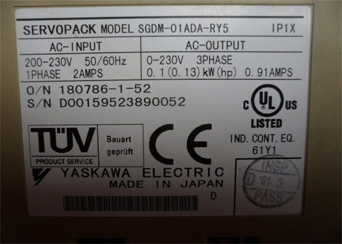 Yaskawa SGDM-01ADA-RY5 Japan Brand Servo Drives New Original 0