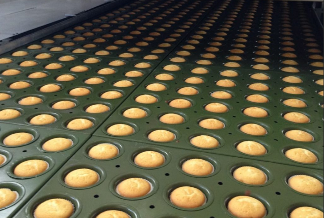 Full Automatic Custard Pie Cake Production Line, Cup Cake Production Machine, Layer Cake Processing Line Equipment 5