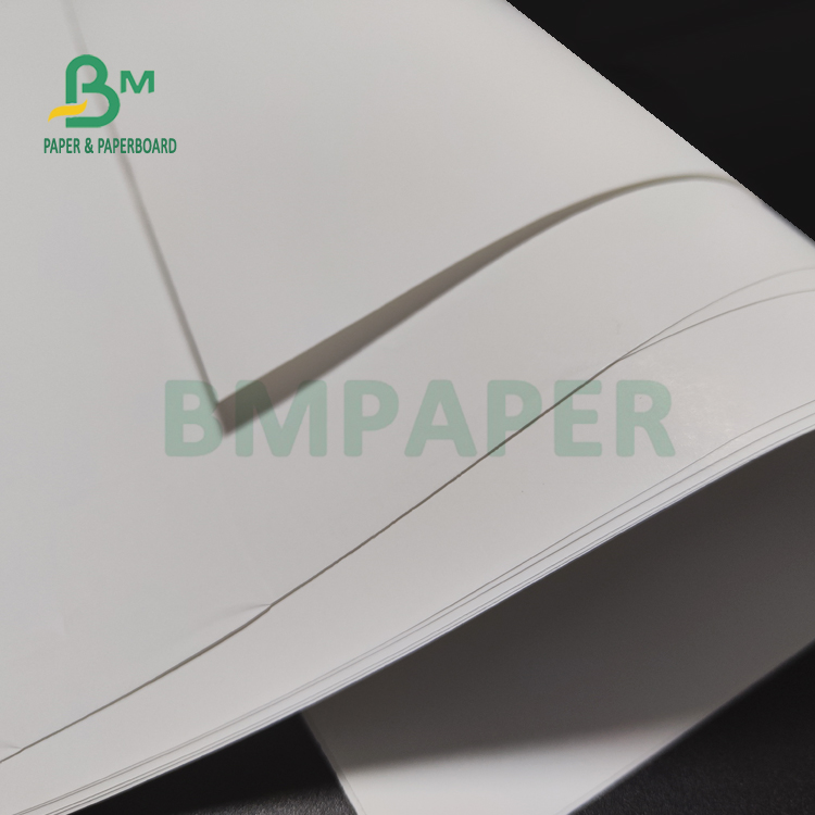 270GSM C2S Matte White Paper For Magazine Covers 685mm x 990mm High Stiffness