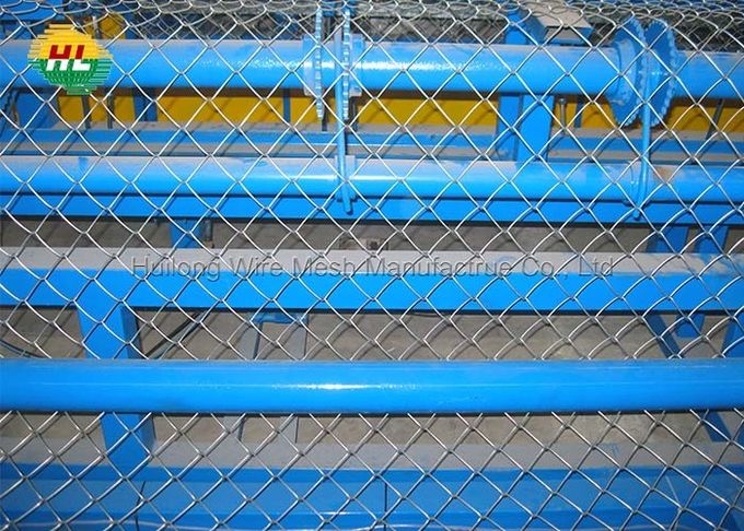 HUILONG 1-4'' PVC Coated Diamond Mesh Fence For Sports Ground 0