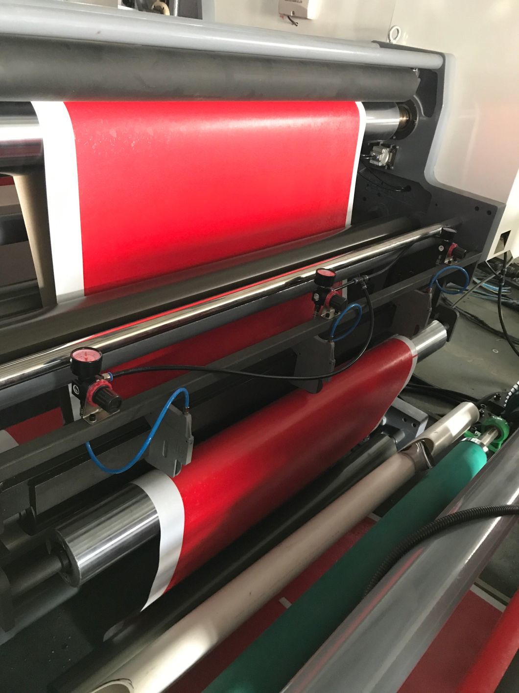 Multi-Color Red Packet Printing Machine Inline with Embossing Unit