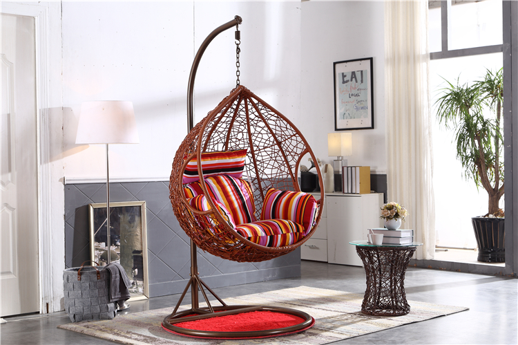 Hot selling product large rattan hanging chairs wicker egg swing with support table