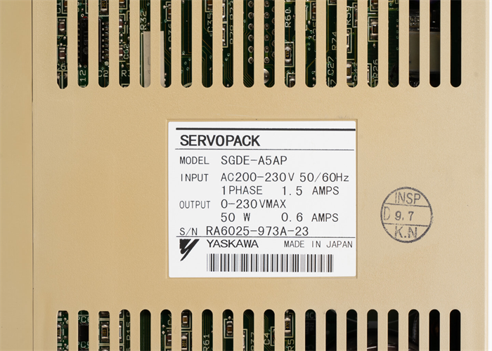 Yaskawa SGDE-A5AP 200V AC Servo Amplifier Brand New Original 0